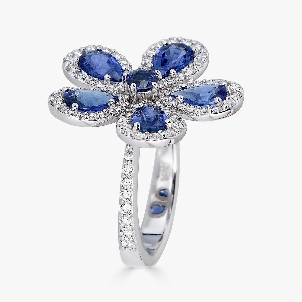 White Gold Classic Flower Ring - Blue Sapphire